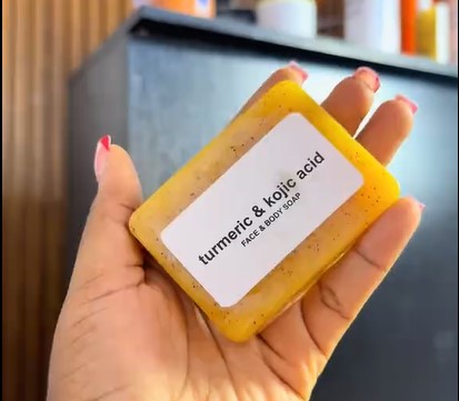 SAVON CURCUMA & ACIDE KOJIQUE