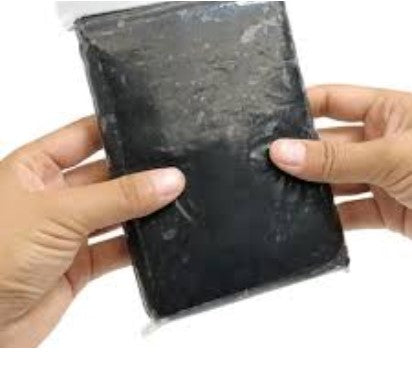🧼 Savon Noir Effaceur